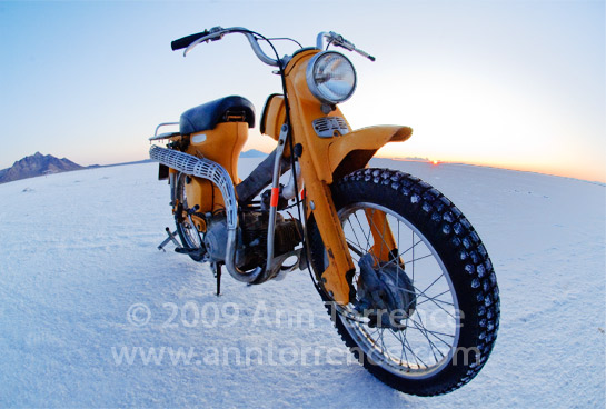 Bonneville Speedway Speedweek 2009 SCTA salt flats racing