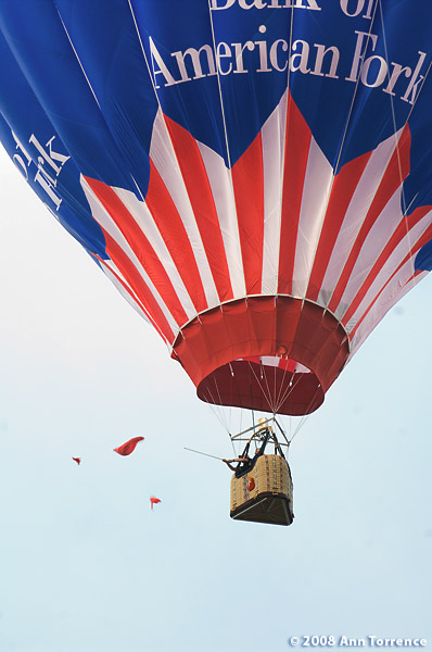 hot-air balloon jousting Provo Freedom Festival Balloon Launch